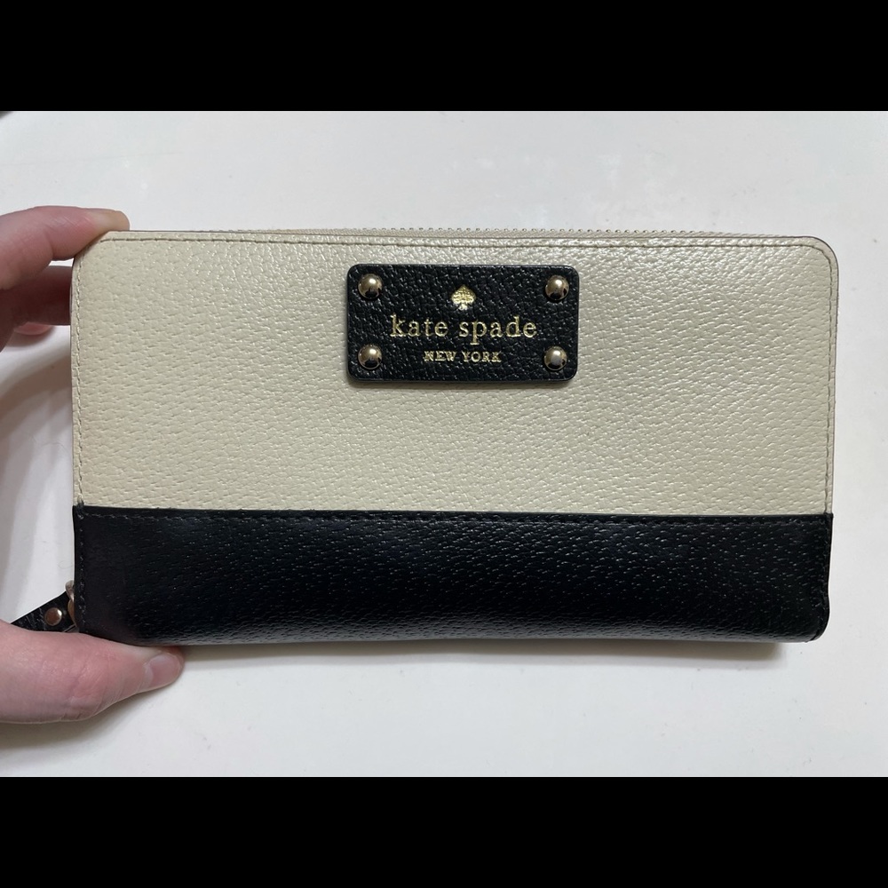 Kate Spade black/cream wallet